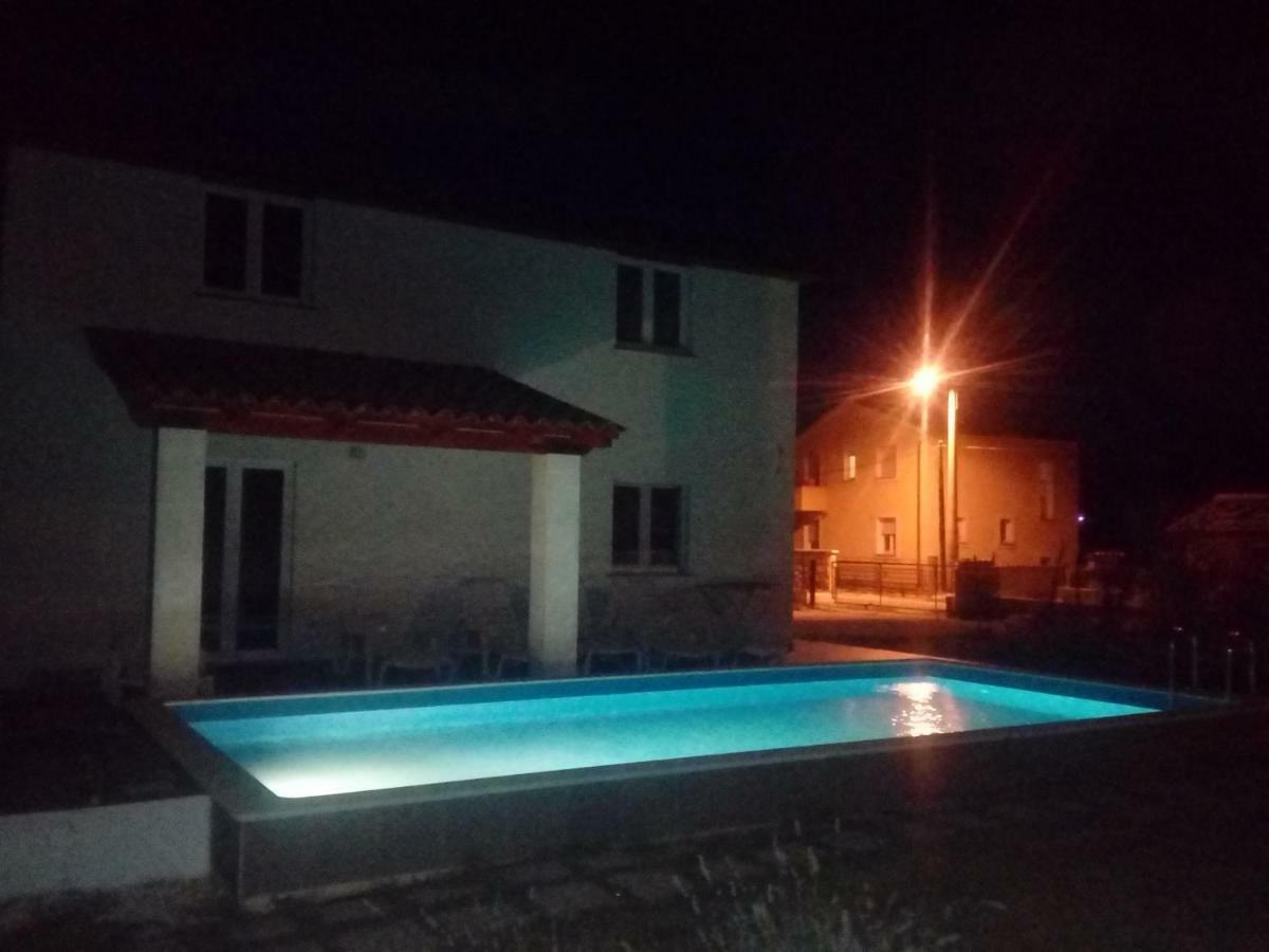 Pool House - Medulin Riviera Apartment Exterior photo